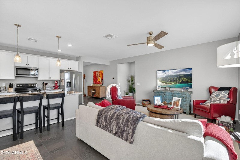 6-web-or-mls-50-N Basilio St