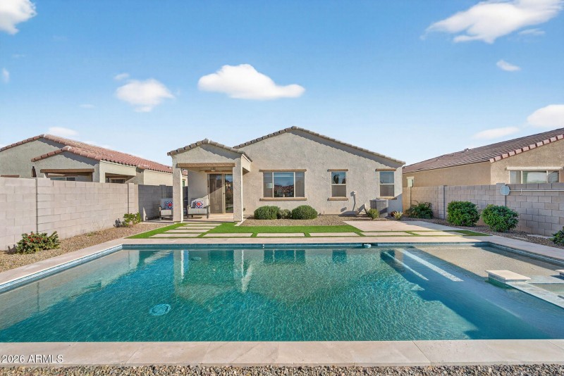 30-web-or-mls-32-N Basilio St