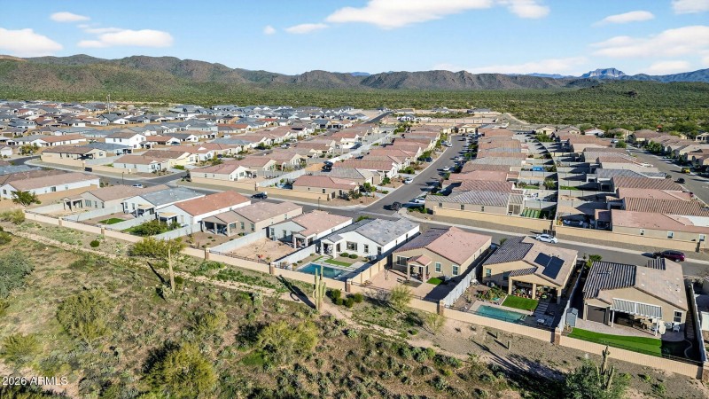 54-web-or-mls-16-N Basilio St