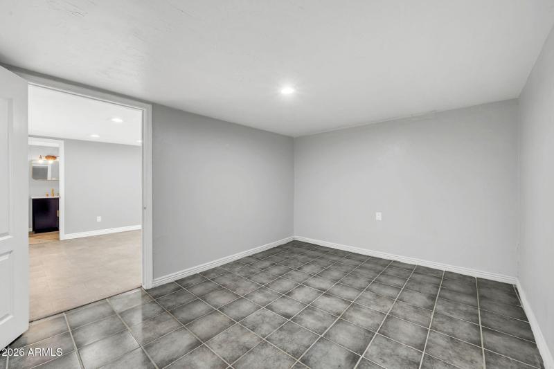 2302 E Yale Street, Phoenix, AZ 85006