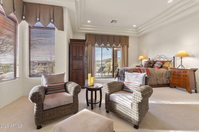 Master Sitting Area 2