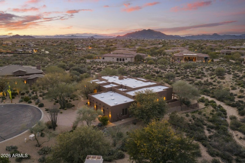 End of Cul-de Sac Views