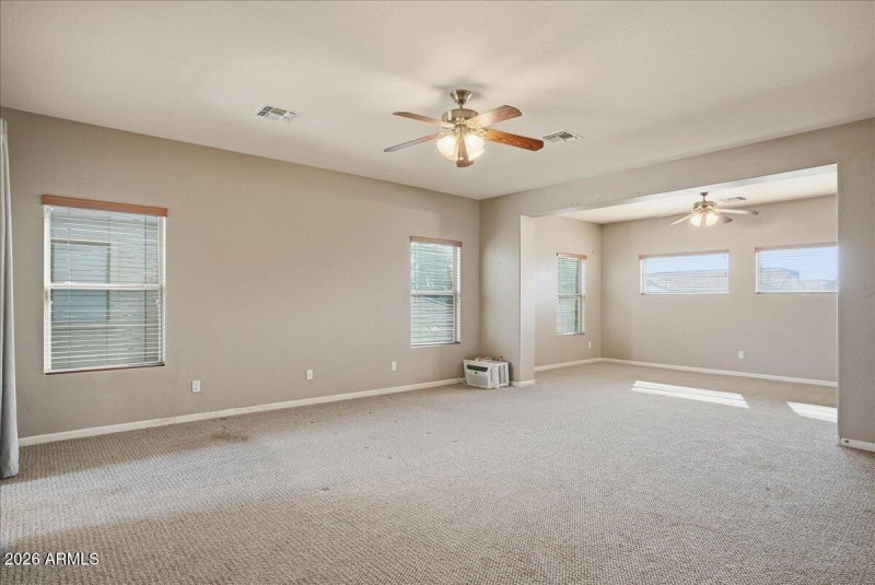 Primary w/sitting room