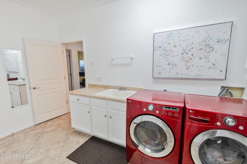 Bent Tree Laundry Room