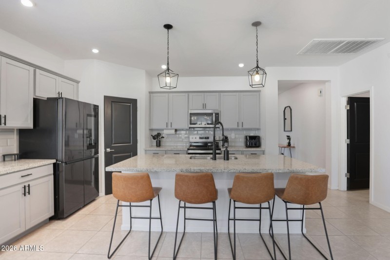 Gourmet Kitchen With Island Seating