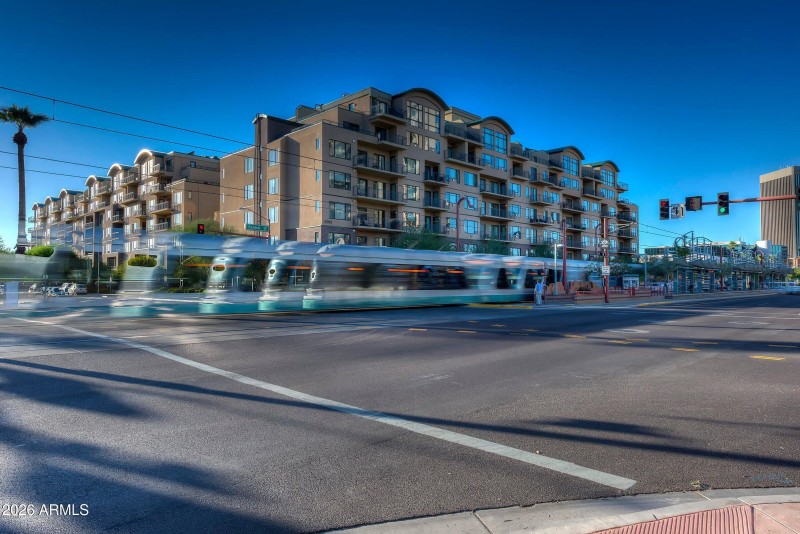 20171130214322656156000000-o