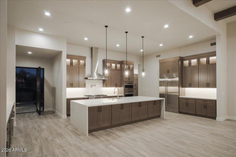 013-013_7926 E Morning Vista T