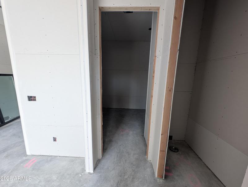 PXL_20260126_182302643