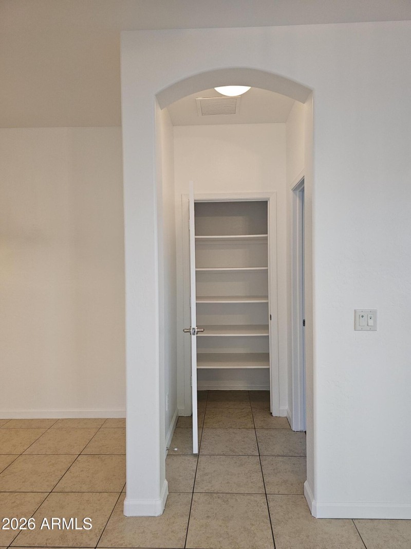 MORE STORAGE&SHELVES