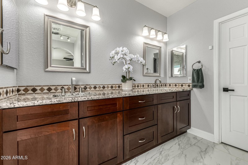 Ensuite-Primary Bathroom