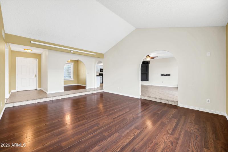 3033 W Kathleen Rd-10_(2048)