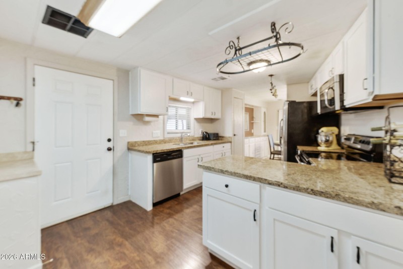 37-web-or-mls-dlb_5193-dlb_5197