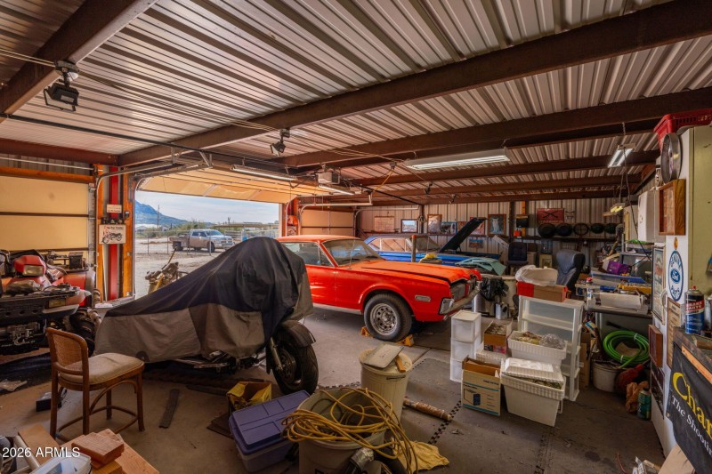 GARAGE/WORKSHOP