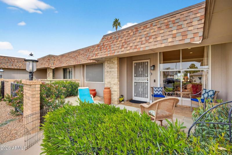 5-web-or-mls-33- N Cameo Dr