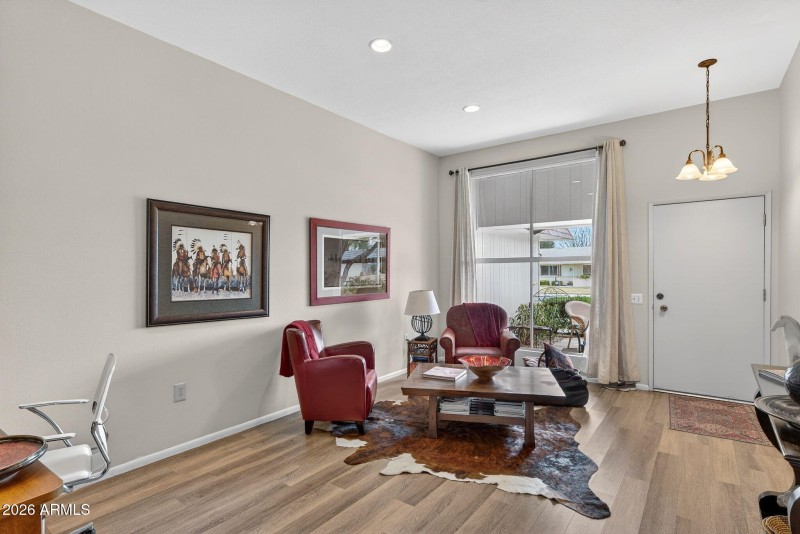 6-web-or-mls-21- N Cameo Dr