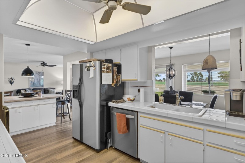 12-web-or-mls-16- N Cameo Dr