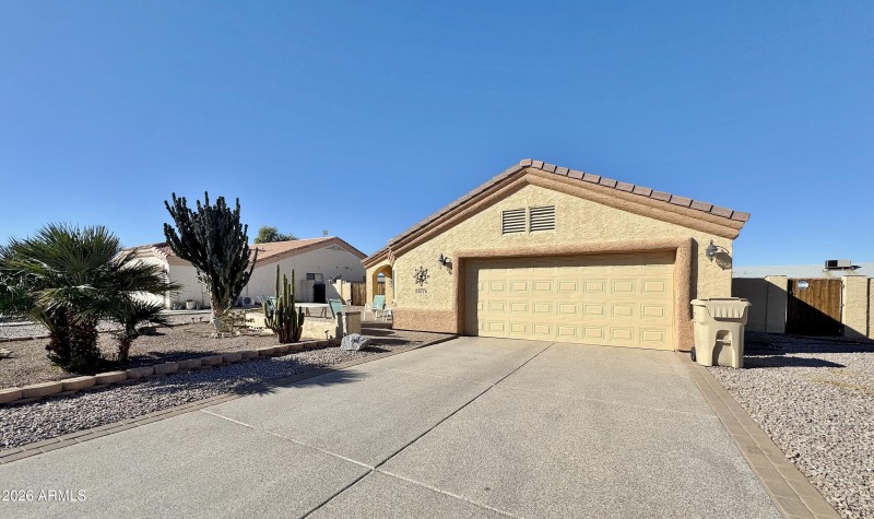 Front view of home