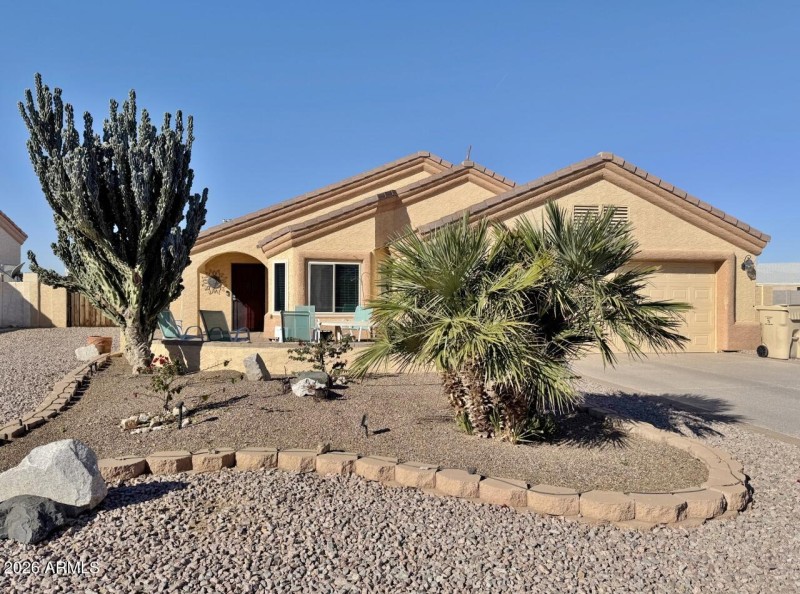Front view of home