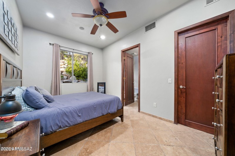 4496 N Via Bellas Catalinas