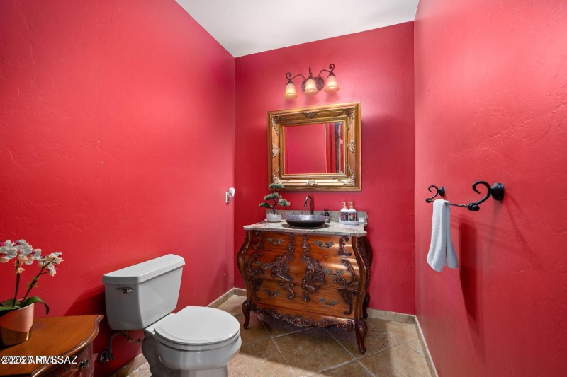 4496 N Via Bellas Catalinas