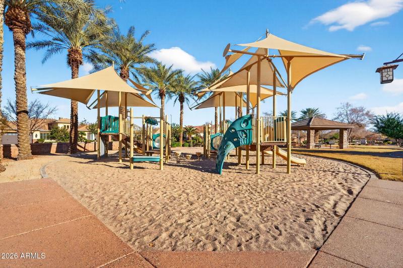 137-web-or-mls-34-W Harmony Pl (1)