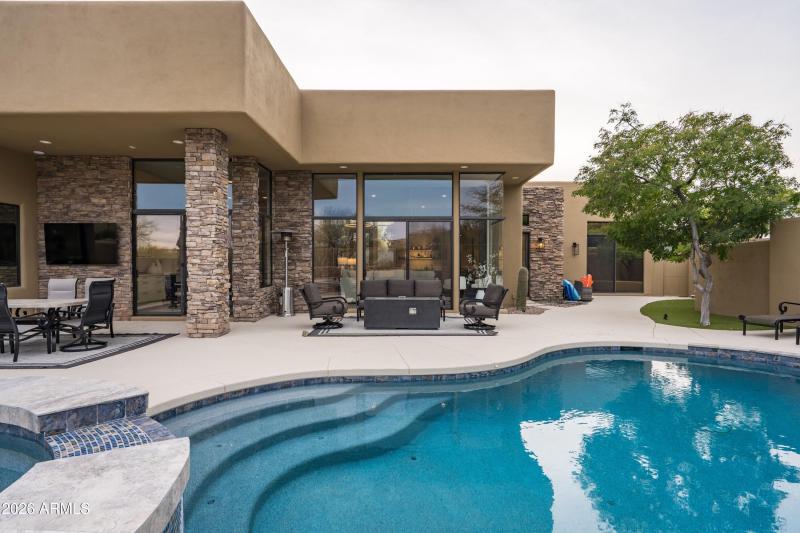 002_The Dazzling Day