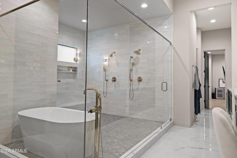 017_Luxury Bath Dynamics