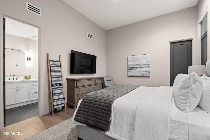 026_Guest 3 Ensuite Details