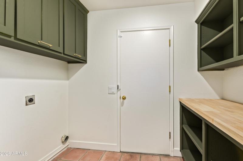 Laundry/Garage Entry