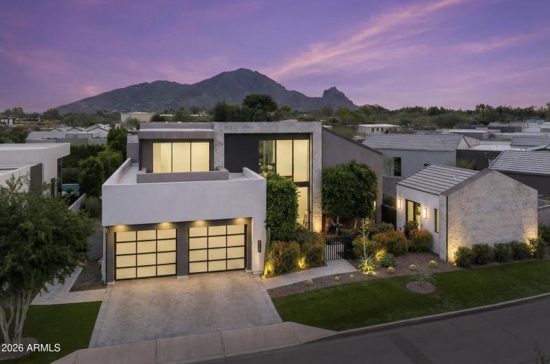 6917 E Cactus Wren Road