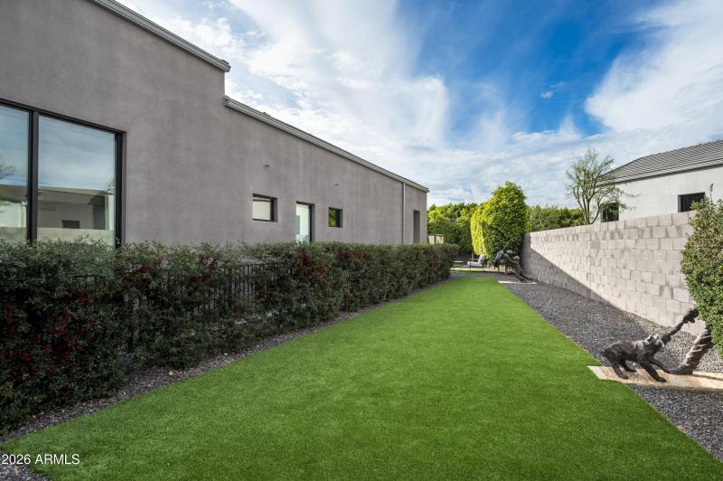 Side yard