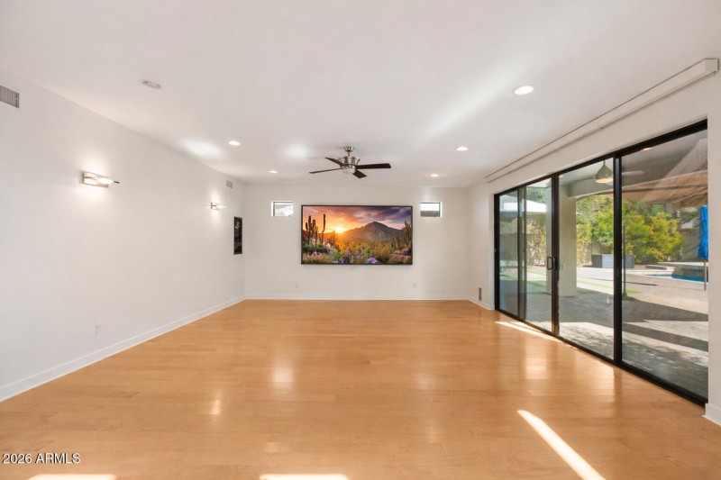 5-web-or-mls-DSCF3139 - TV