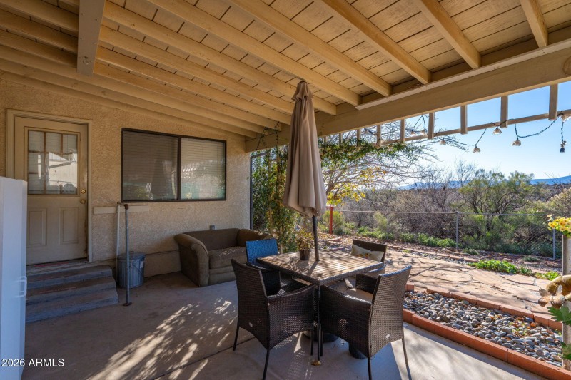 36-web-or-mls-1539-e-arrowhead-ln