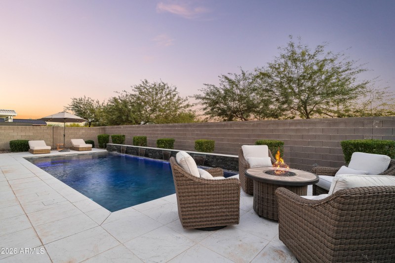 007_golden_court-7_803