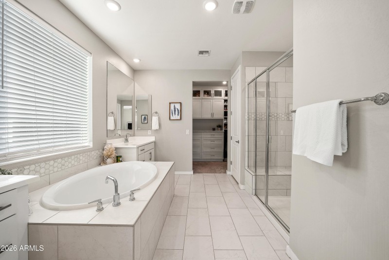 025_golden_court-22_226