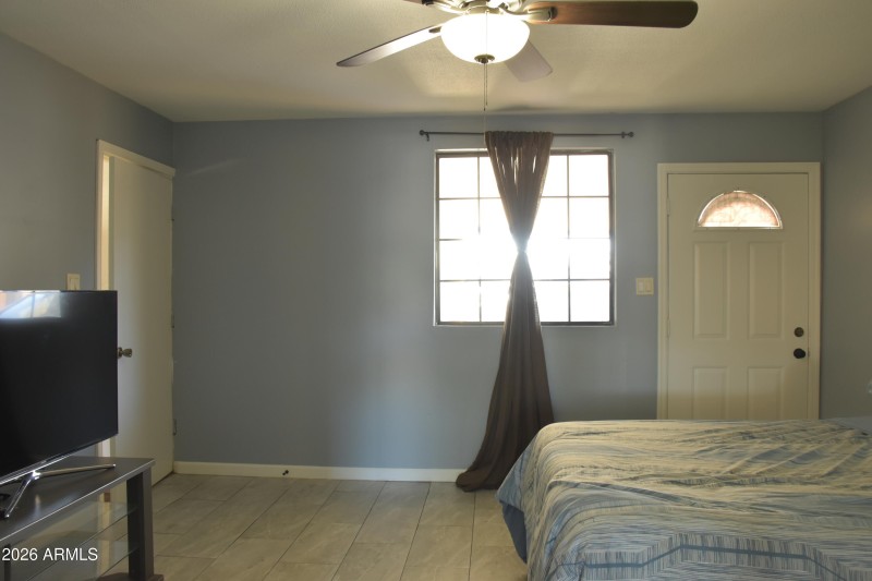 sting 2312 E HARVARD ST 14