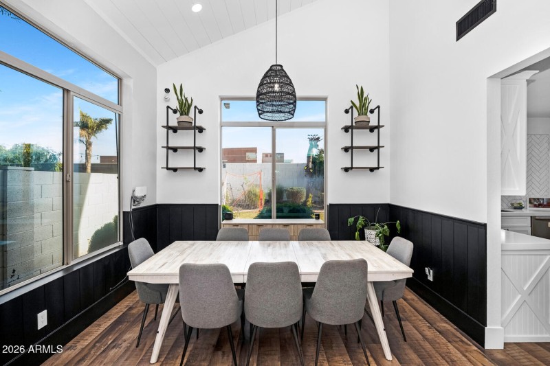 Dining 1