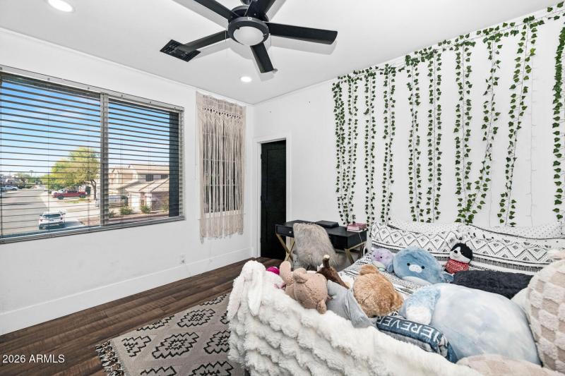 Guest Bedroom 4