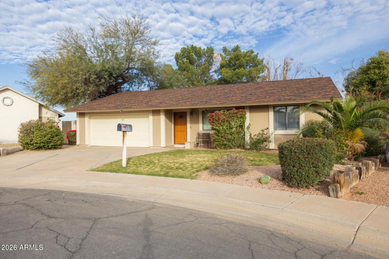 1262 E Crown - Front Right