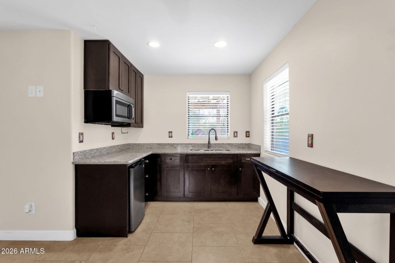 43-web-or-mls-15019-n-mayflower-dr