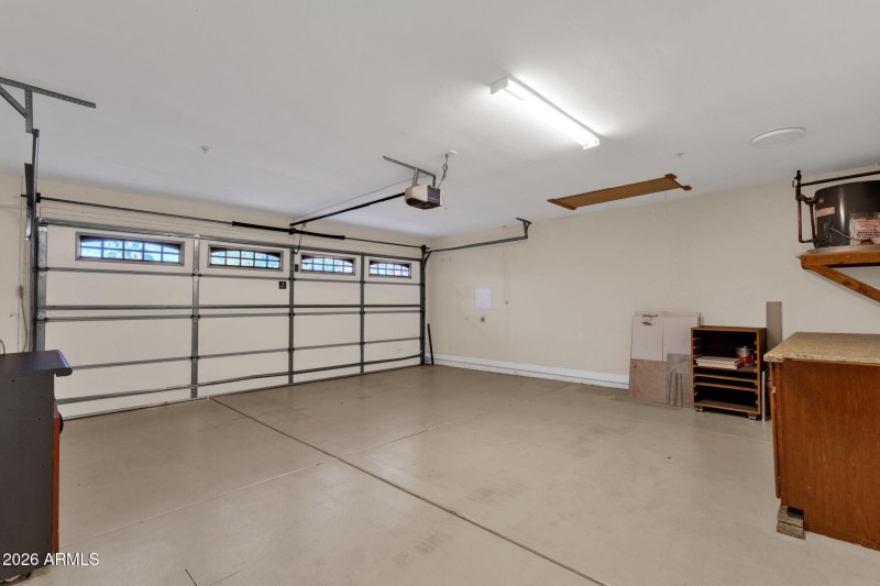 28-web-or-mls-15019-n-mayflower-dr