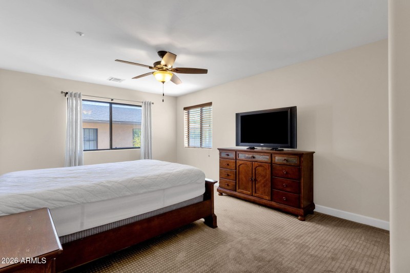 13-web-or-mls-15019-n-mayflower-dr