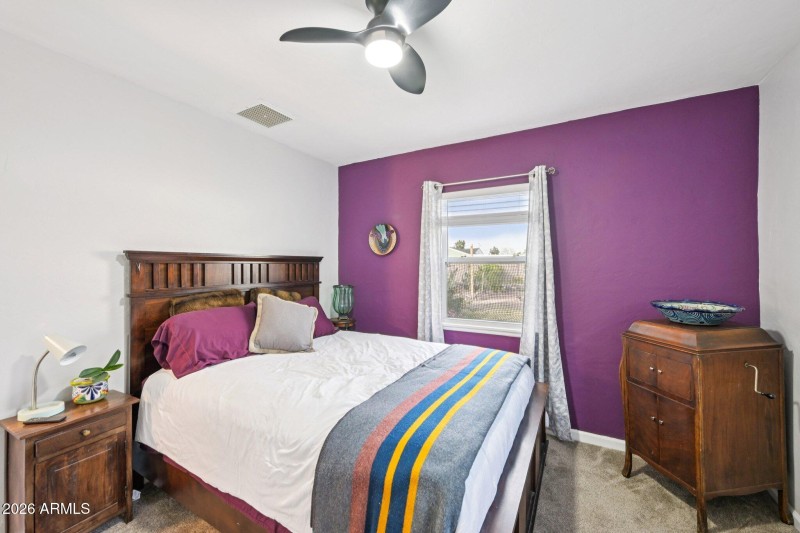 24-web-or-mls-W Clarendon Ave-S2901-024