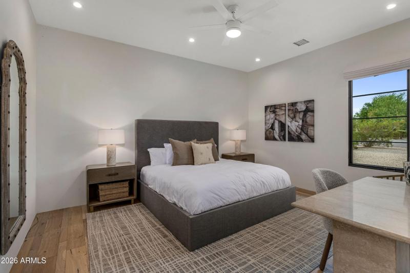 Fifth bedroom