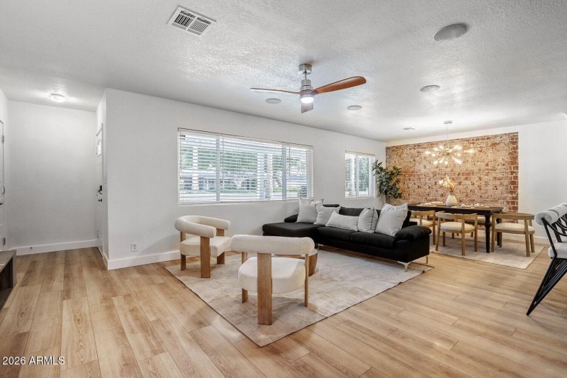 4036 North 40th Place - Web Quality - 00