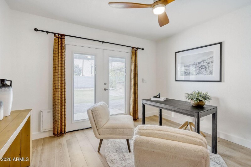 4036 North 40th Place - Web Quality - 01