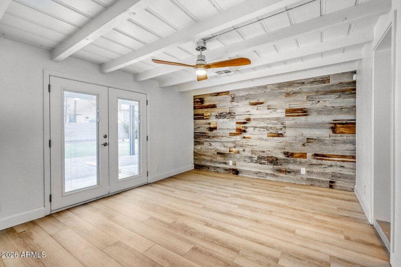 4036 North 40th Place - Web Quality - 01