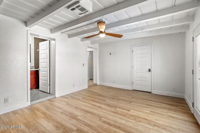 4036 North 40th Place - Web Quality - 01