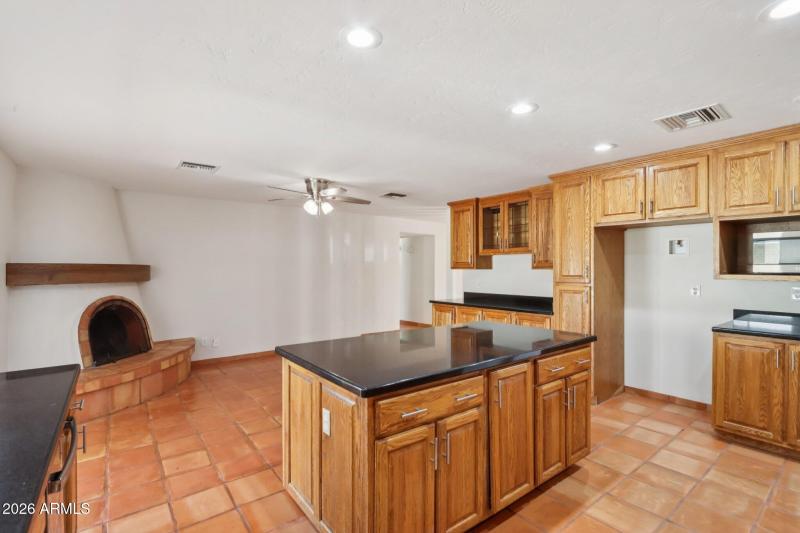 17-web-or-mls-E Evans Dr-S2901-017