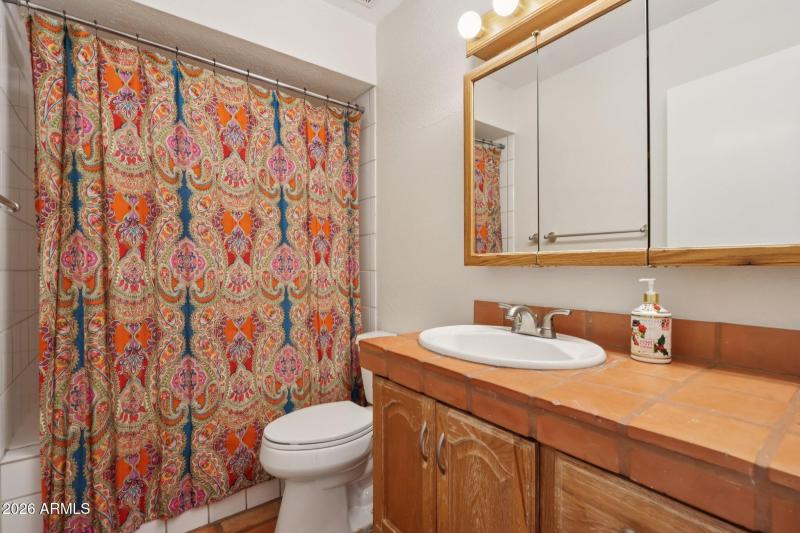 24-web-or-mls-E Evans Dr-S2901-024